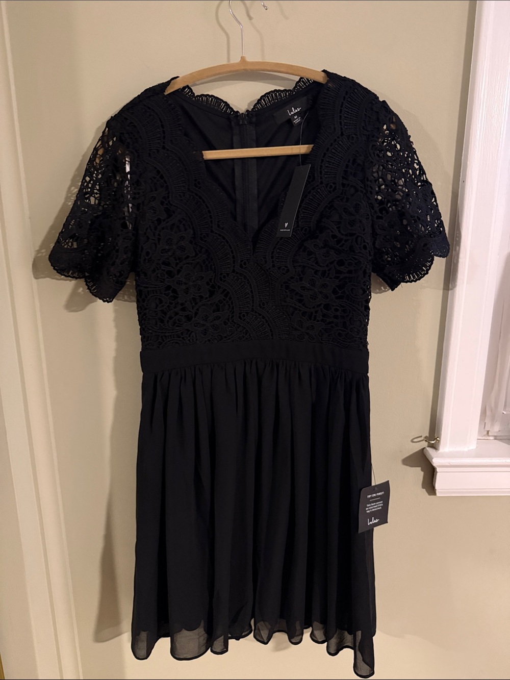 Black Lace Short Sleeve V-Neck Dress
